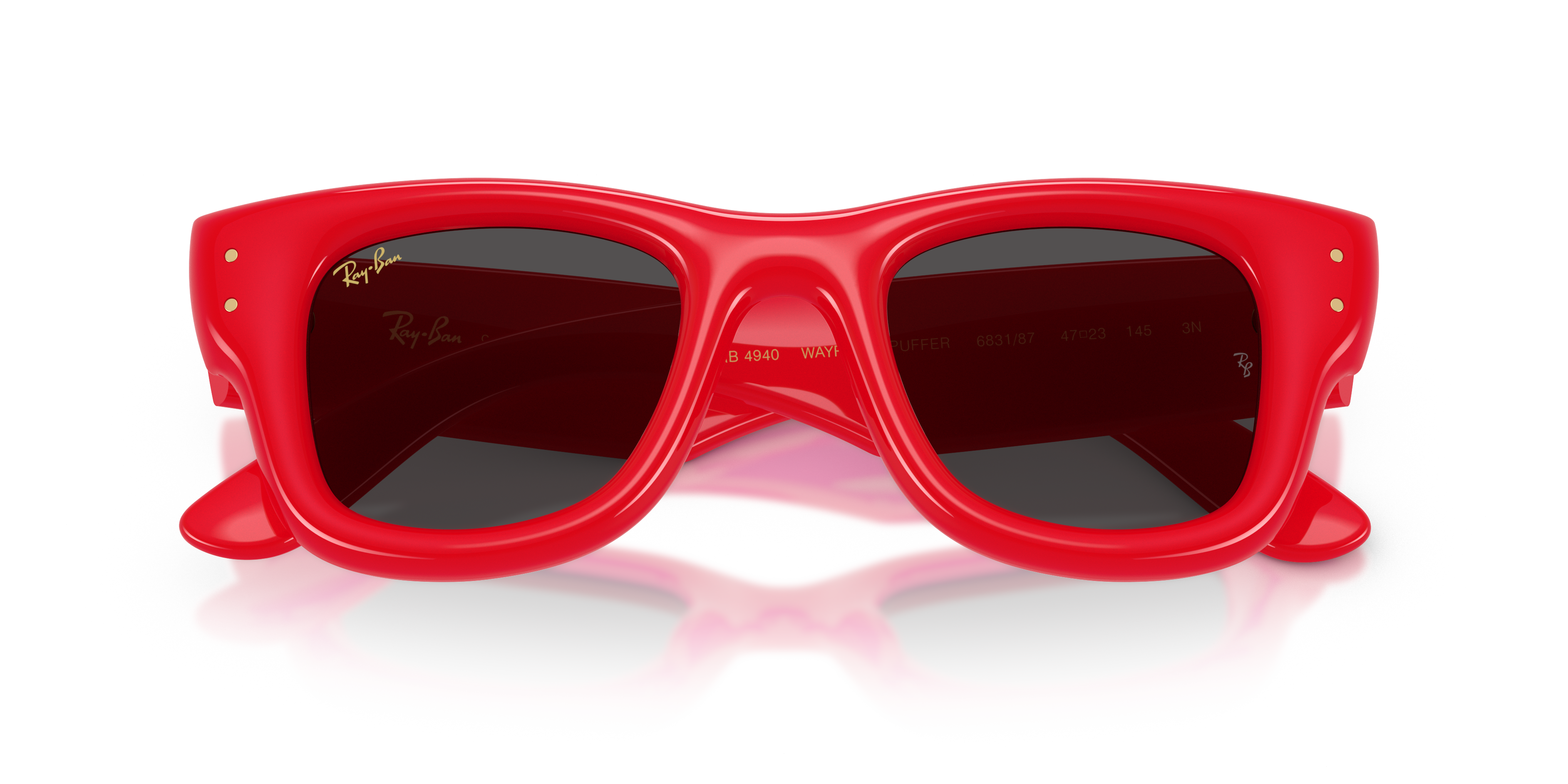 RayBan レッドフレームサングラス レイバン公式ストア】 Ray-Ban® WAYFARER PUFFER サングラス