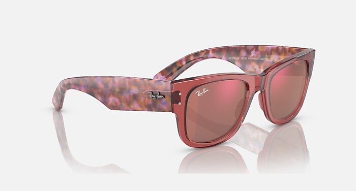MEGA WAYFARER Sunglasses in Transparent Pink and Red