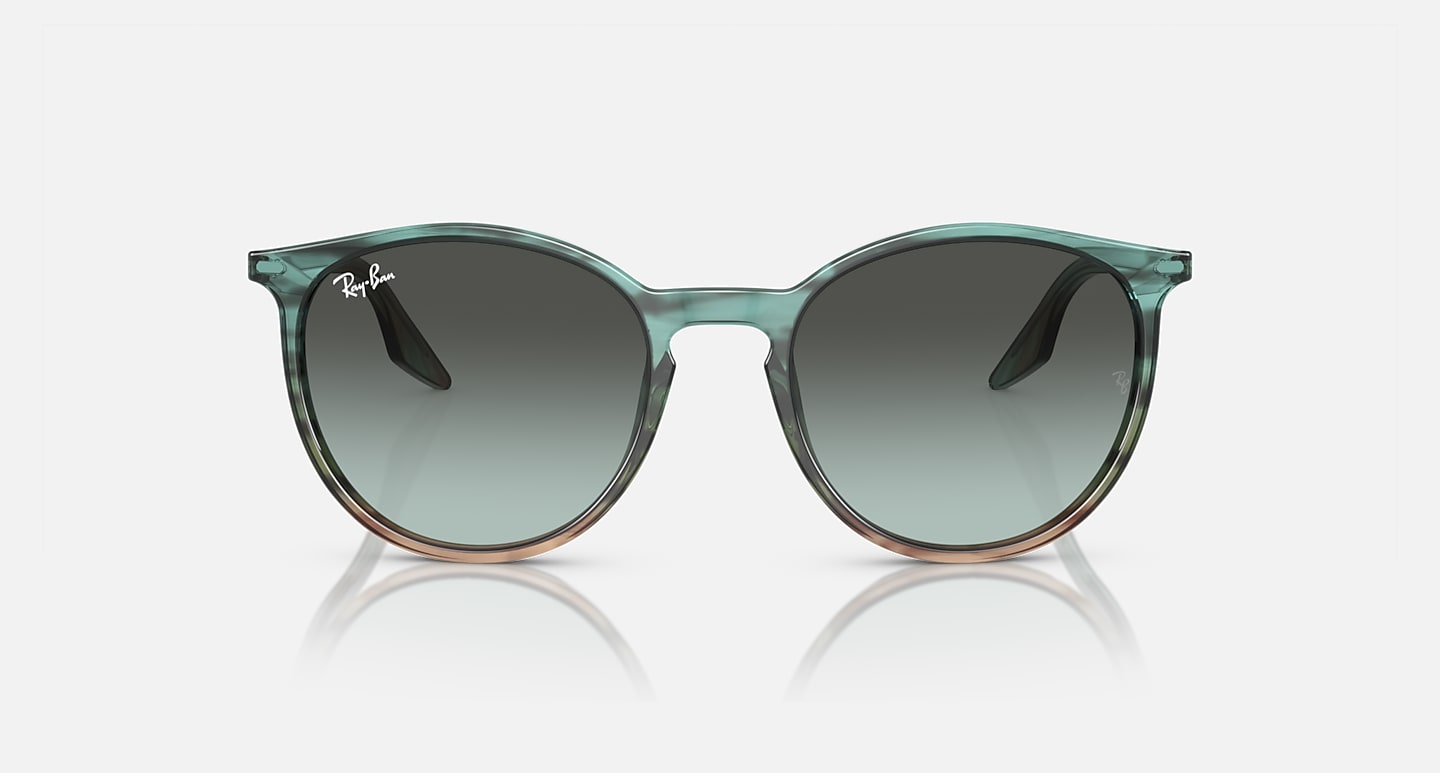 Check out the Rb2204 at ray-ban.com