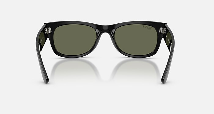 MEGA WAYFARER II Sunglasses in Black and Green Polarized - RB0832S