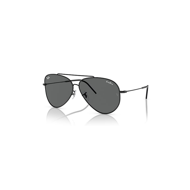 Óculos de Sol Ray-Ban estilo aviator.