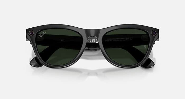 Ray-Ban Meta AI Glasses Black Frame Violet Lenses
