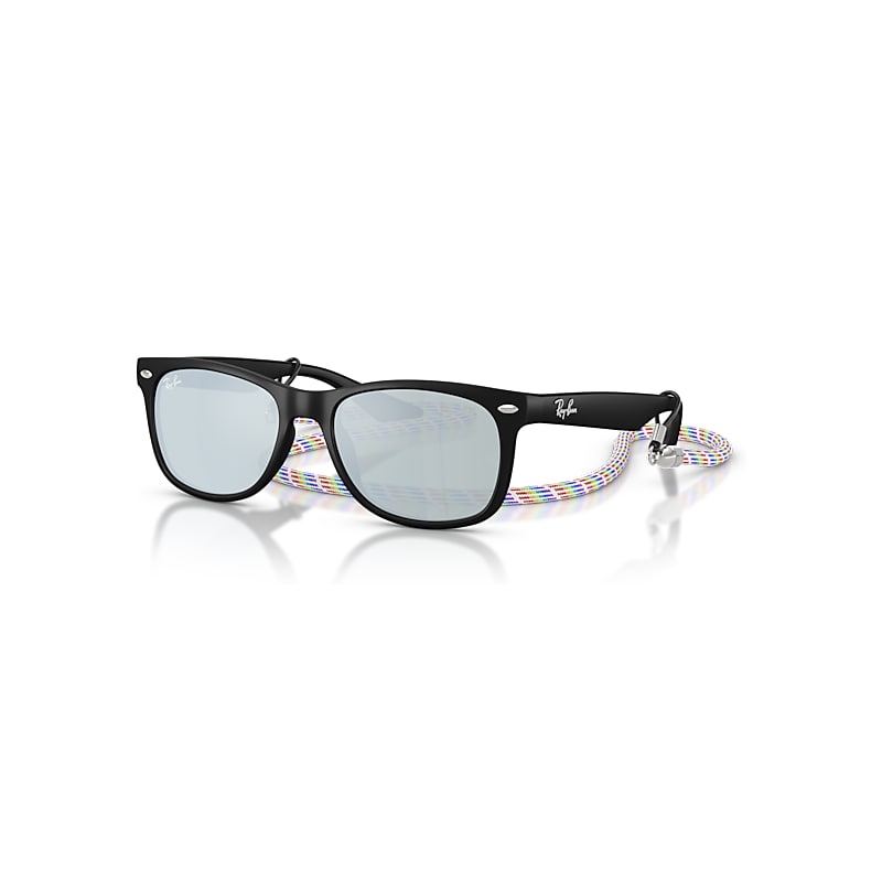 Ray-Ban , Sunglasses, Unisex, Black, One Size, New Junior Wayfarer Sunglasses - Image 5