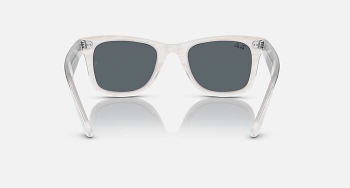 Ray‑Ban WAYFARER ホワイトクリーム×ブラウン 廃盤モデル ORIGINAL WAYFARER CHANGE Sunglasses in Photo Striped Light Blue