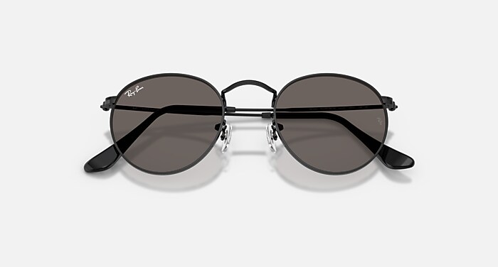 Round Metal Sunglasses in Black Frame and Dark Grey Lenses (47-21