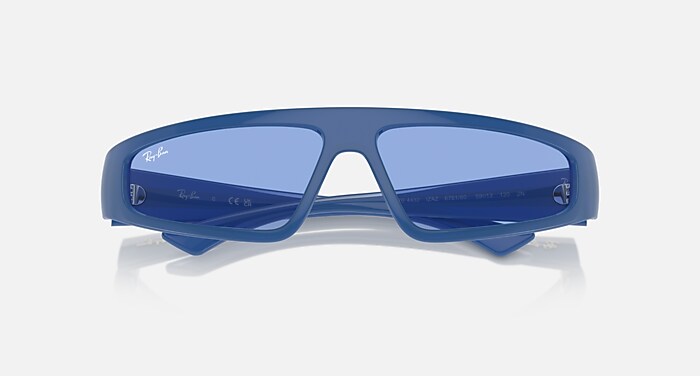 レイバン公式ストア】 Ray-Ban® IZAZ BIO-BASED サングラス