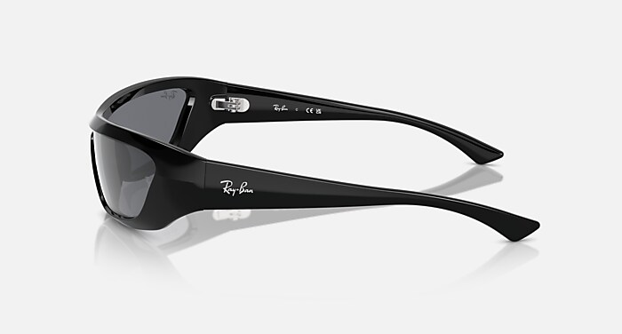 レイバン公式ストア】 Ray-Ban® XAN BIO-BASED サングラス | ブラック