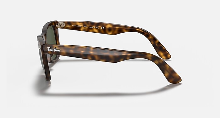 WAYFARER EASE Sunglasses in Light Havana and G-15 Green - RB4340