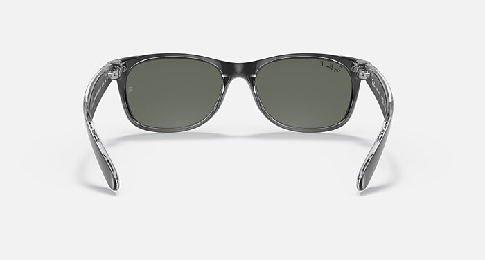 NEW WAYFARER CLASSIC Polarized Sunglasses in Black On Transparent