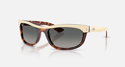 レイバン公式ストア】 Ray-Ban® BALORAMA STREET NEAT サングラス