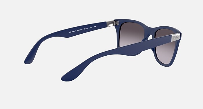 Ray-Ban WAYFARER LITEFORCE RB4195F サングラス WAYFARER LITEFORCE Sunglasses in Blue and Grey Gradient (52-20