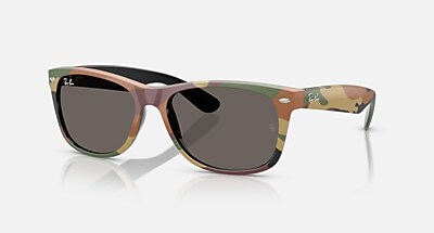NEW WAYFARER CLASSIC Sunglasses in Black and Blue/Grey Classic