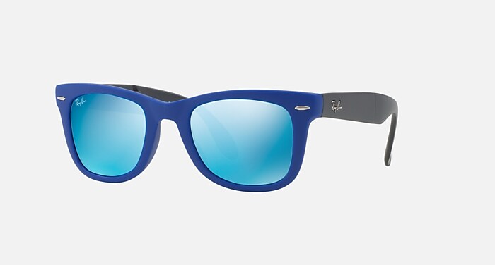 WAYFARER FOLDING FLASH LENSES Sunglasses in Blue and Blue Flash