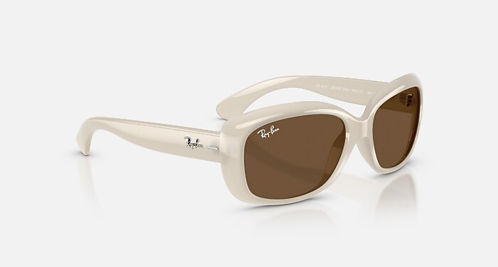 アイボリー JACKIE OHH Sunglasses in Opal Ivory and Dark Brown - RB4101 | Ray