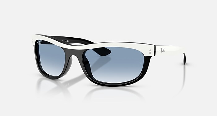 レイバン公式ストア】レイバンの最新アイコン - サングラス | Ray-Ban® JP