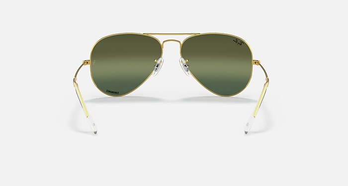美品 Ray-Ban RB3025 AVIATOR サングラス ゴールド AVIATOR POLARIZED+ LENSES Sunglasses in Gold and Silver/Green