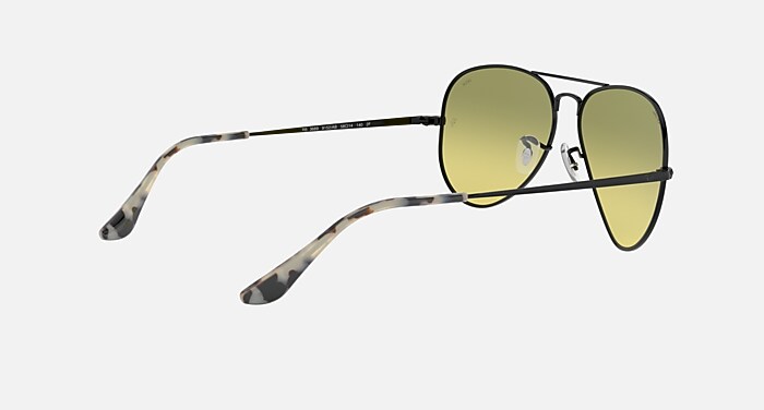 RB3689 Sunglasses in Black and Photocromic Yellow Gradient Green