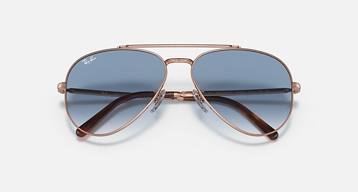 NEW AVIATOR サングラス ローズゴールド と クリアブルー (62-14