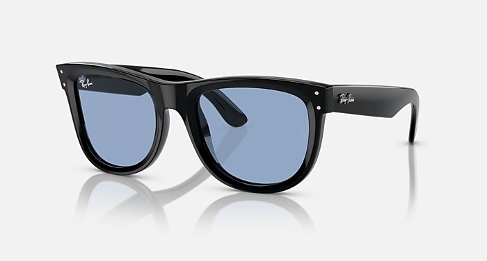 WAYFARER REVERSE Sunglasses in Black and Light Blue  display picture 2