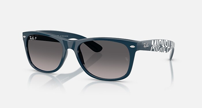 NEW WAYFARER CLASSIC Sunglasses in Black and Blue/Grey Classic (55