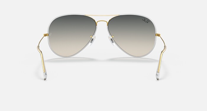 AVIATOR FULL COLOR LEGEND サングラス グレー と ライトグレー 諧調