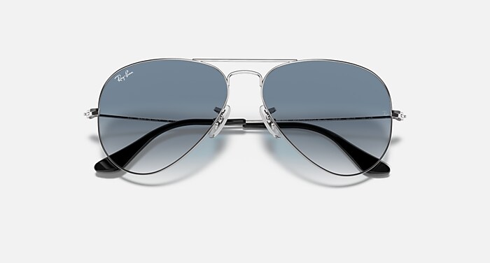AVIATOR GRADIENT Sunglasses in Silver and Light Blue Gradient