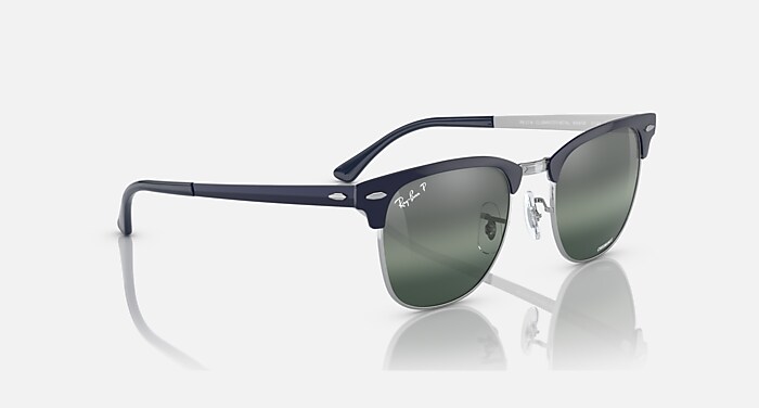 CLUBMASTER METAL POLARIZED+ LENSES Sunglasses in Silver On Blue