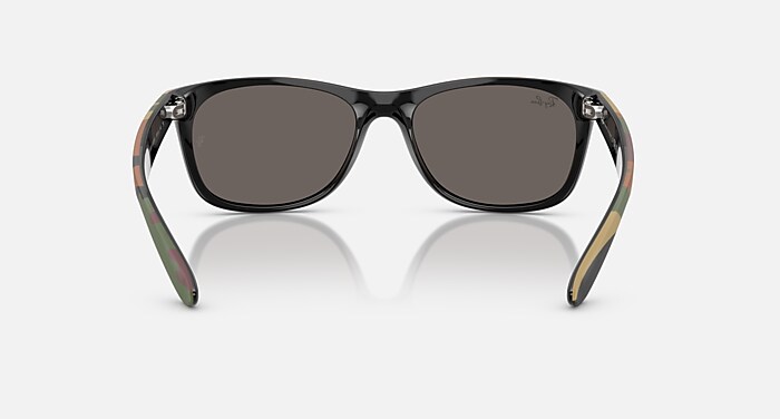 Ray-Ban レイバン NEW WAYFARER RB2132 迷彩柄 NEW WAYFARER CLASSIC Sunglasses in Black & Green Camuflage and