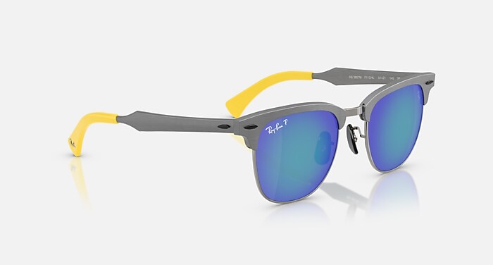 レイバン公式ストア】 Ray-Ban® RB3807M SCUDERIA FERRARI COLLECTION 