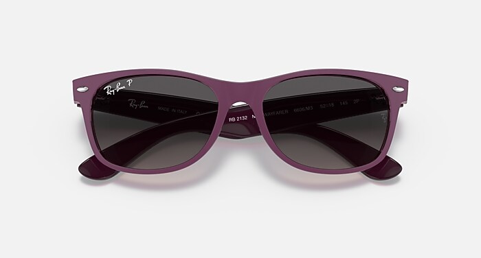 NEW WAYFARER CLASSIC Sunglasses in Violet On Transparent  display picture 3