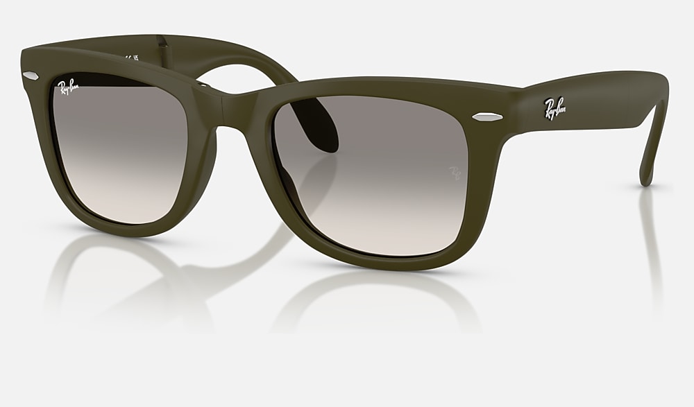 レイバン公式ストア】 Ray-Ban® WAYFARER FOLDING CLASSIC ONLINE ONLY