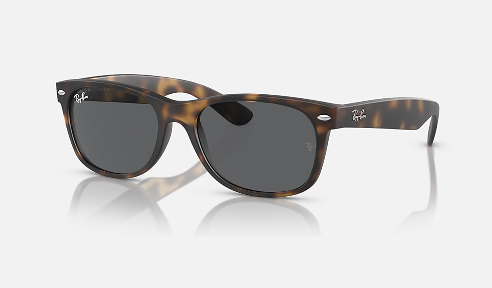 レイバン公式ストア】 Ray-Ban® NEW WAYFARER CLASSIC サングラス