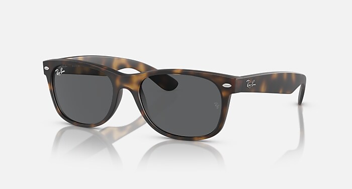 レイバン公式ストア】 Ray-Ban® NEW WAYFARER CLASSIC サングラス