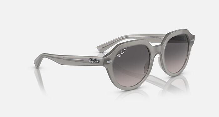 レイバン公式ストア】 Ray-Ban® GINA サングラス | オパールグレー X