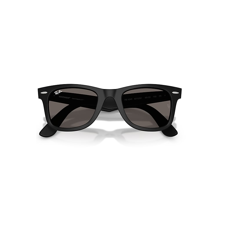 WAYFARER EASE Sunglasses in Matte Black and Dark Grey (50-22