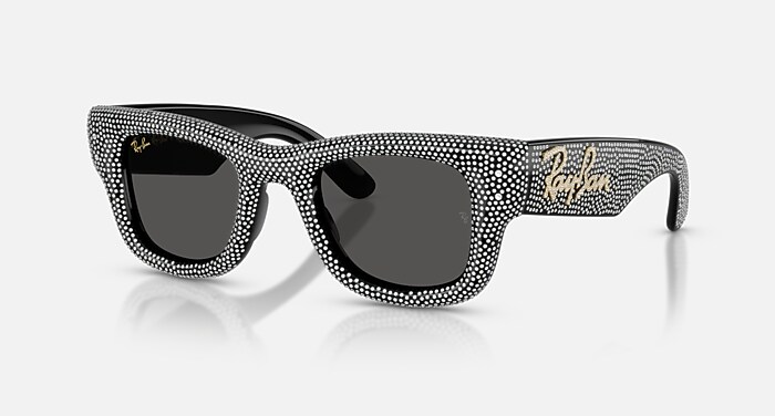 レイバン公式ストア】 Ray-Ban® WAYFARER PUFFER CRYSTAL PAVÈ EDITION