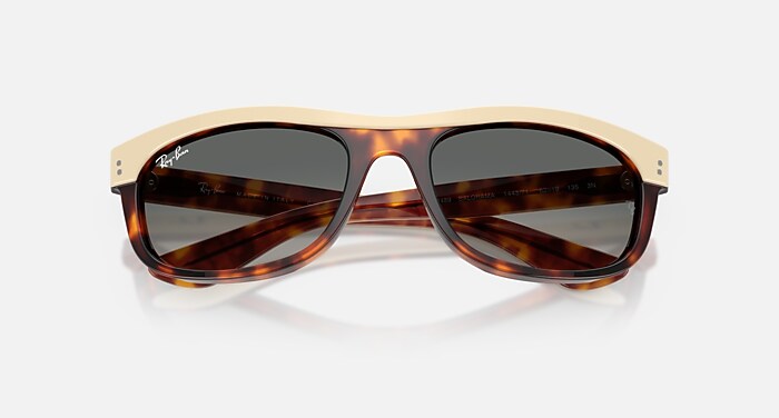 Ray-Ban BALORAMA サングラス ブラウン系マーブル柄 べっこう柄 BALORAMA STREET NEAT Sunglasses in Beige Havana and Gradient Grey
