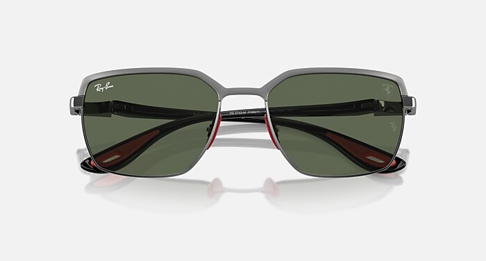 RB3743M SCUDERIA FERRARI COLLECTION Sunglasses in Gunmetal On