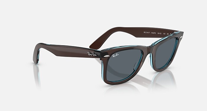 ORIGINAL WAYFARER CLASSIC Sunglasses in Brown On Transparent  display picture 3