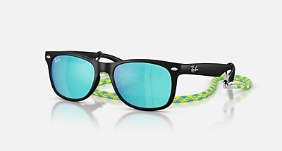 NEW WAYFARER KIDS SUMMER CAPSULE Sunglasses in Rubber Black and