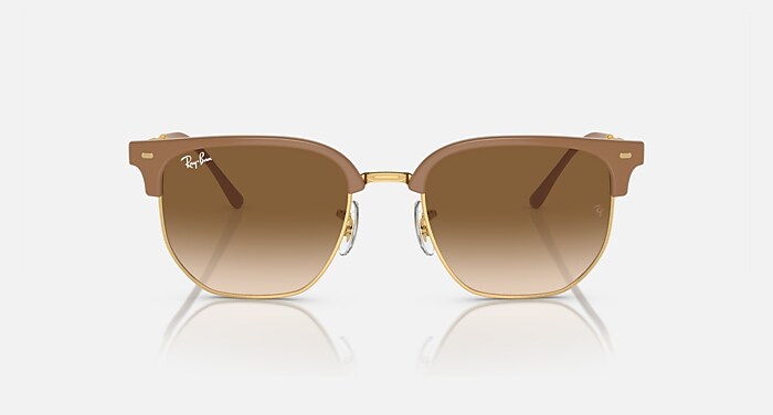 NEW CLUBMASTER サングラス ゴールド上にベージュ と ライトブラウン