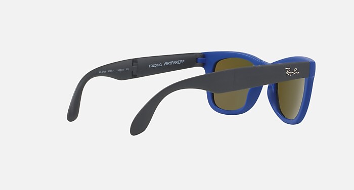 WAYFARER FOLDING FLASH LENSES Sunglasses in Blue and Blue Flash