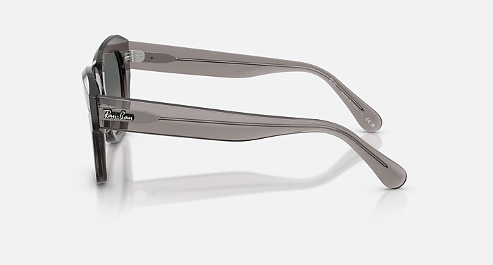 STATE STREET Sunglasses in Transparent Grey and Grey Gradient (49