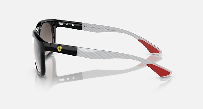 レイバン公式ストア】 Ray-Ban® RB8362M SCUDERIA FERRARI COLLECTION