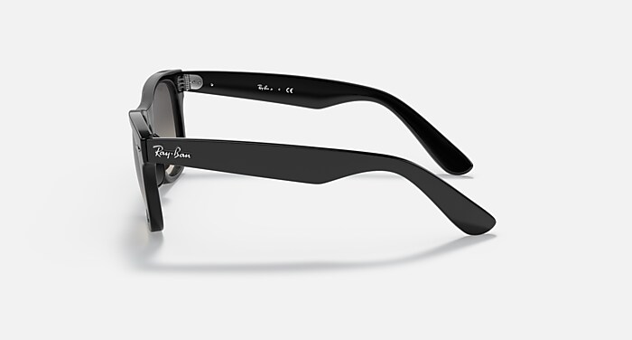 WAYFARER KIDS Sunglasses in Black and Light Grey/Dark Grey (47-20