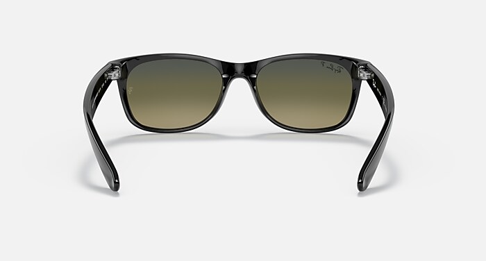 レイバン公式ストア】 Ray-Ban® NEW WAYFARER @COLLECTION サングラス