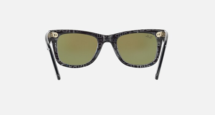 ORIGINAL WAYFARER PIXEL Sunglasses in Blue and Blue Mirror