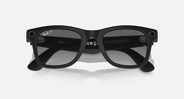 RAY-BAN META WAYFARER - GEN 1 Sunglasses in Black and Graphite 