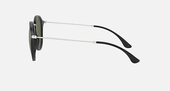 ROUND FLECK Sunglasses in Black and G-15 Green (52-21) - RB2447F