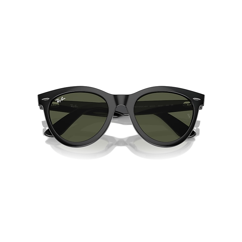 WAYFARER WAY Sunglasses in Black and Green - RB2241 | Ray-Ban® US